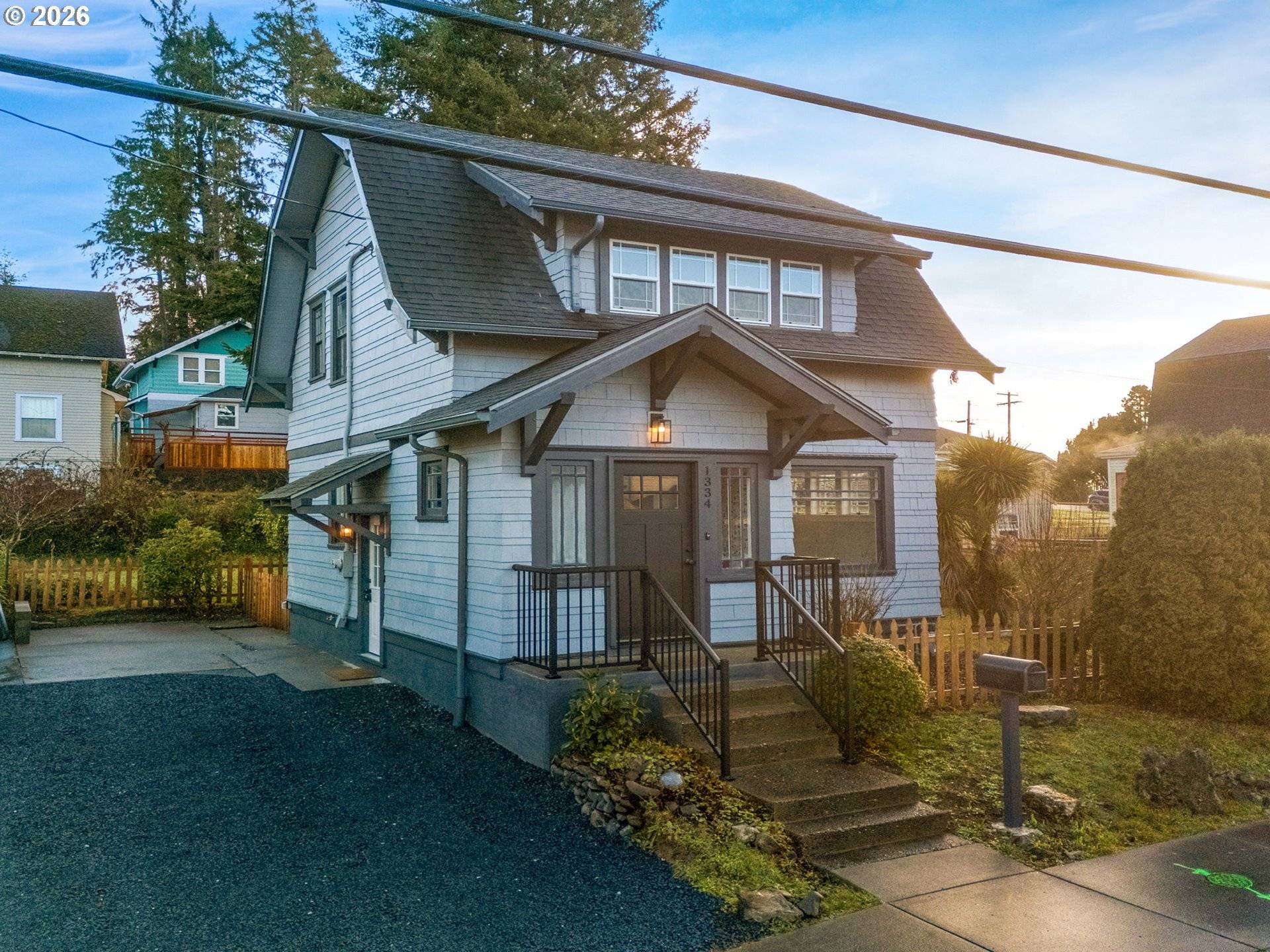 Astoria, OR 97103,1334 8TH ST