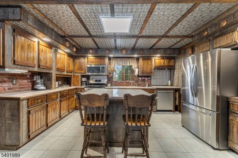 Hampton Boro, NJ 08827,1 Wojcicki Drive