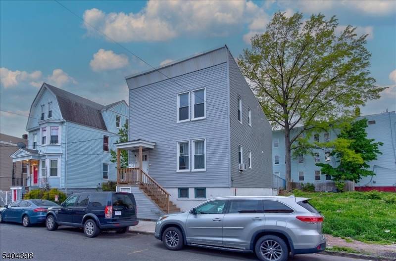 Irvington Twp., NJ 07111,229 21St St