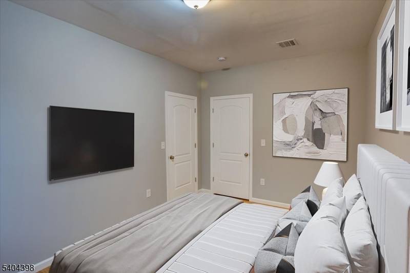 Irvington Twp., NJ 07111,229 21St St