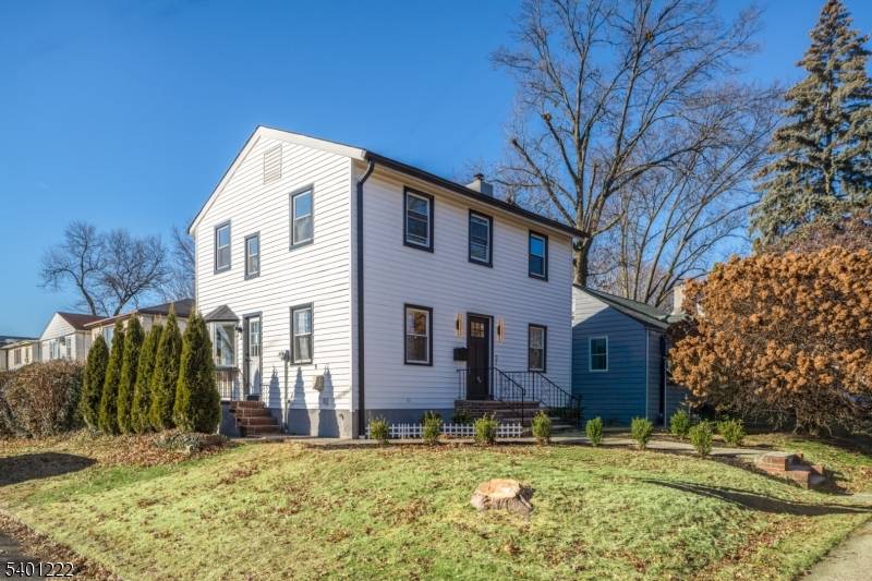 Maplewood Twp., NJ 07040,21 Lombardy Pl