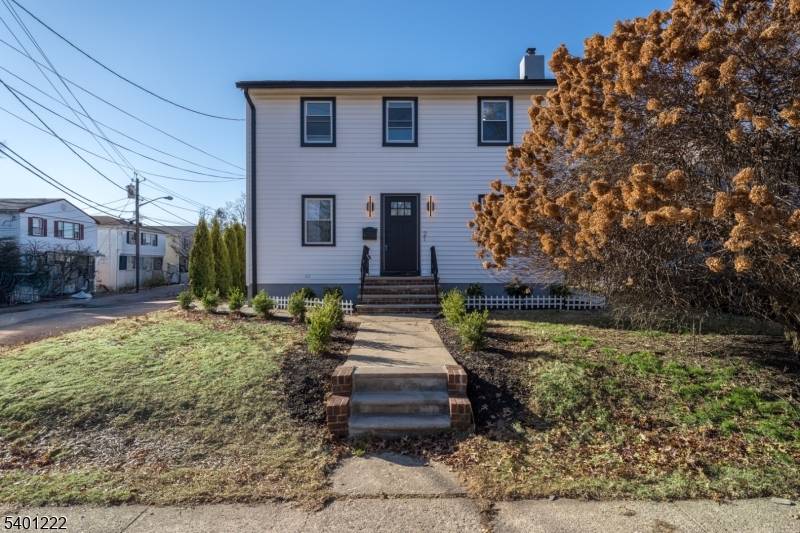 Maplewood Twp., NJ 07040,21 Lombardy Pl