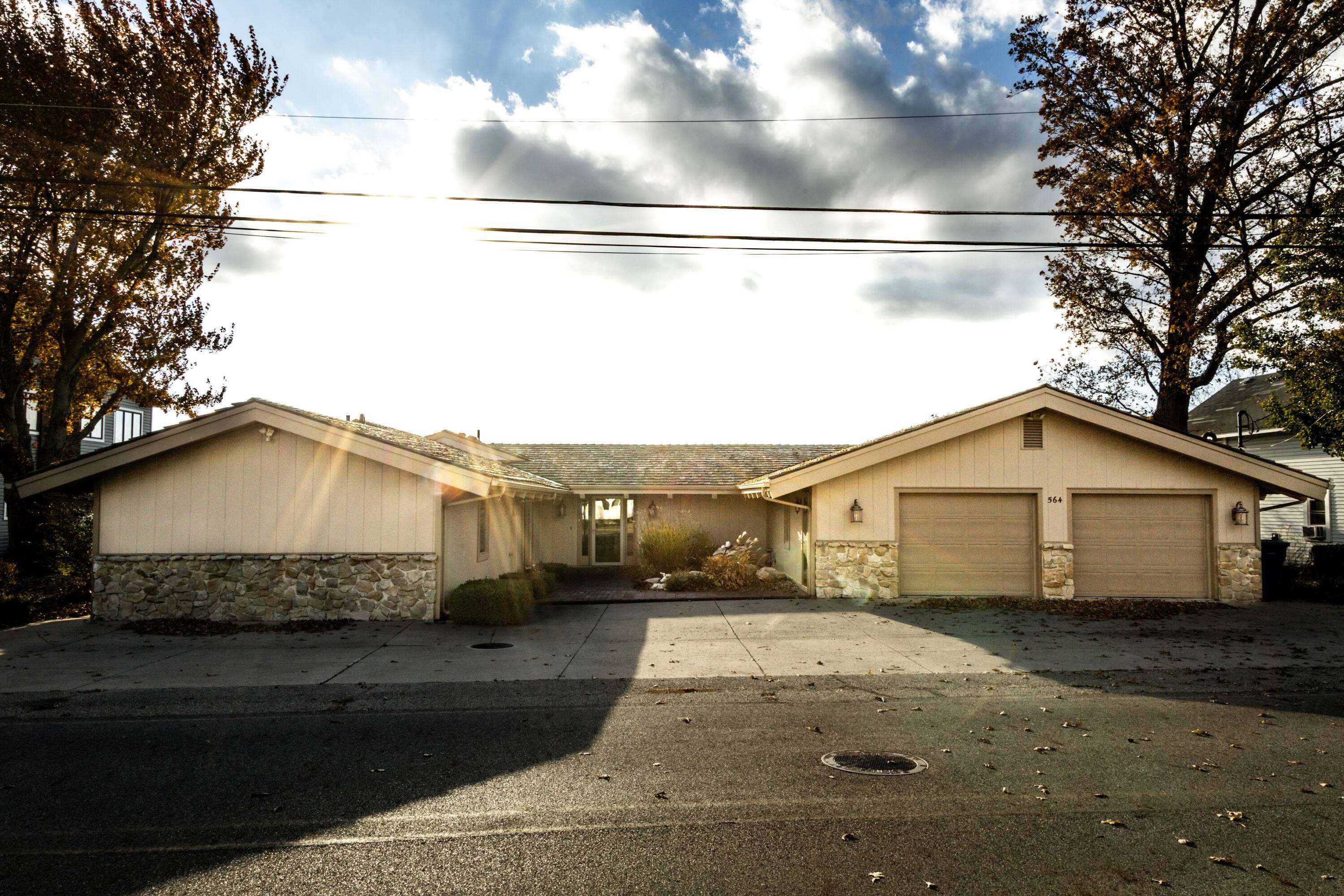 Coldwater, MI 49036,564 Lake DR