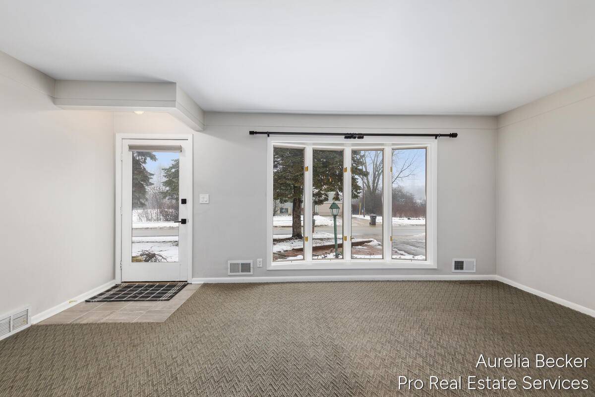 Grand Rapids, MI 49534,17 Sunset Hills AVE NW