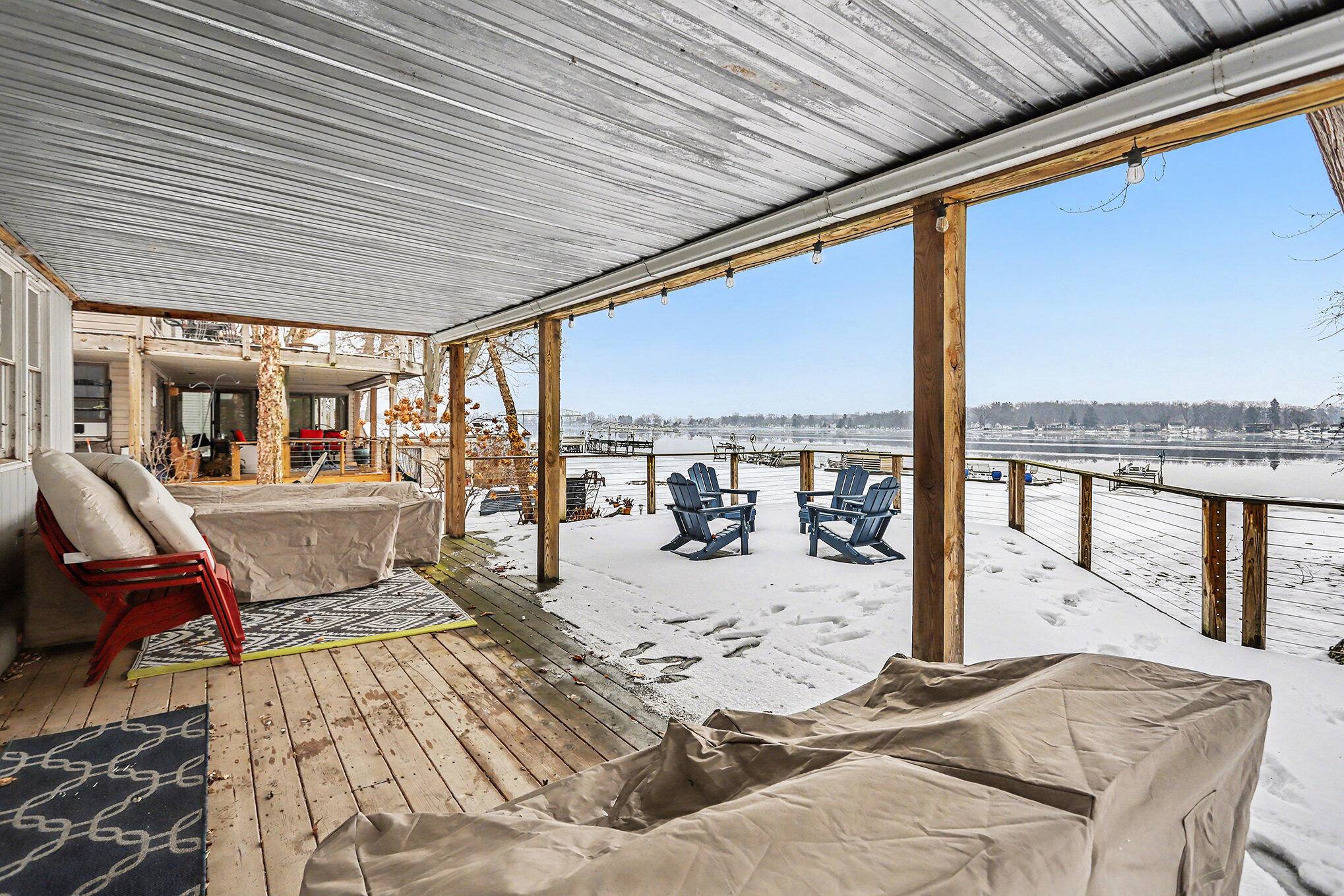 Three Rivers, MI 49093,19664 Lakeshore DR