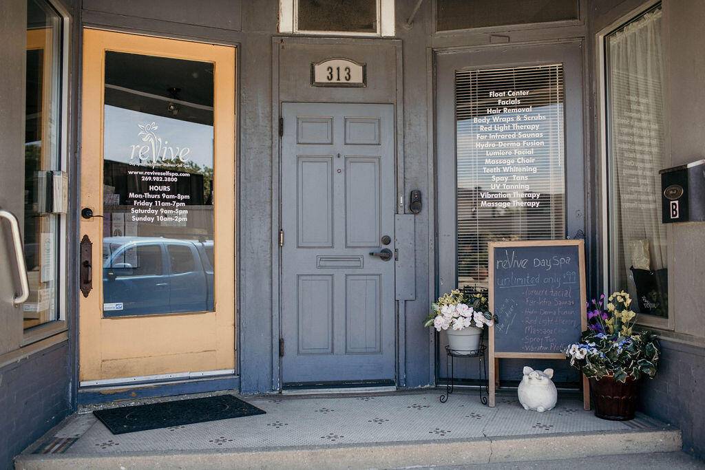 St. Joseph, MI 49085,313 Main ST