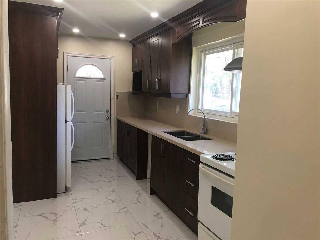 Toronto E09, ON M1G 2K2,95 Thornbeck DR