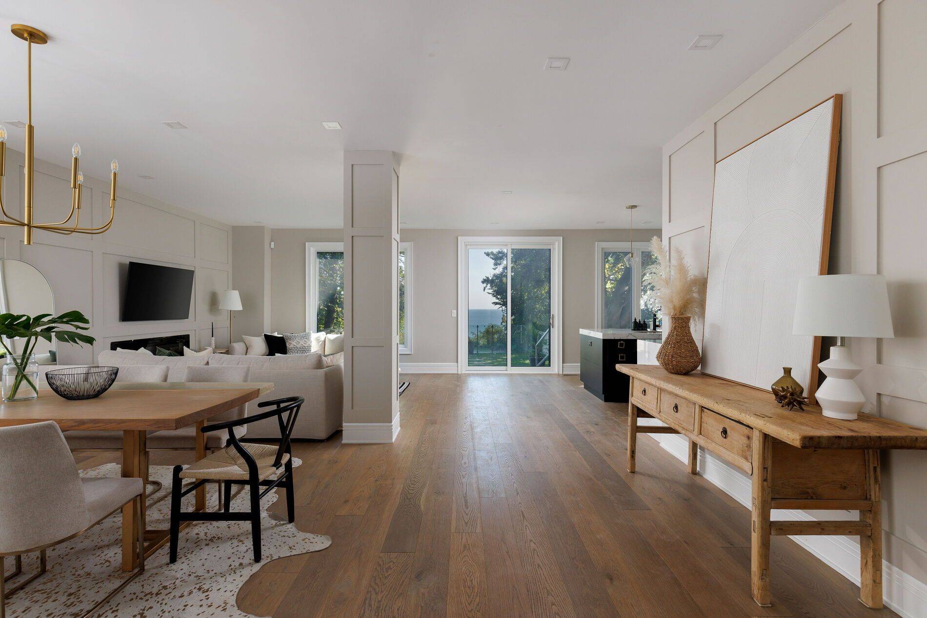 Toronto E06, ON M1N 1H3,79 Fishleigh DR