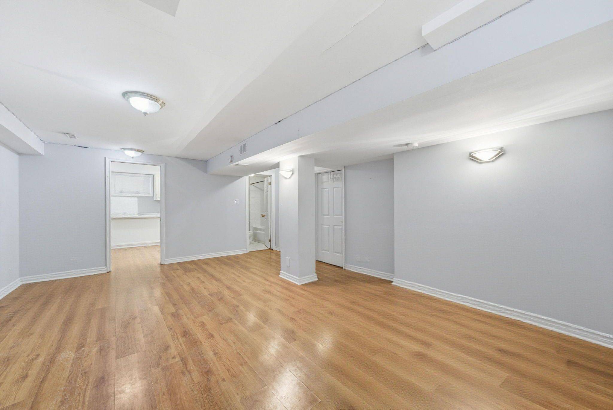 Toronto E10, ON M1E 4B3,54 Minnacote AVE #Bsmt