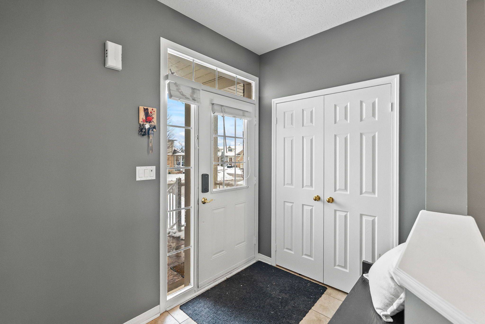 Oshawa, ON L1K 0B7,1083 Glenbourne DR