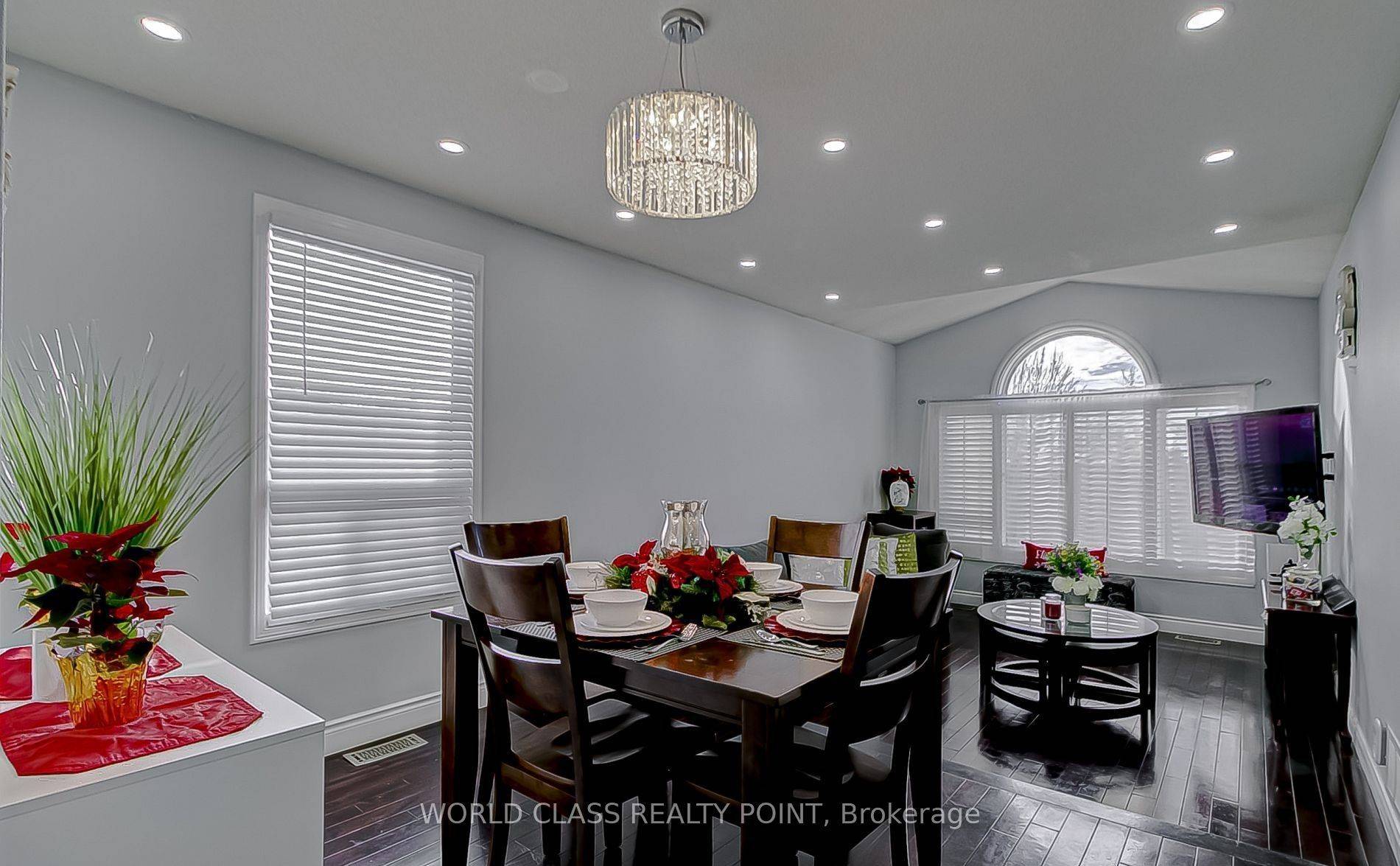 Oshawa, ON L1K 1Y6,471 Cobblehill DR #(Upper Portion)