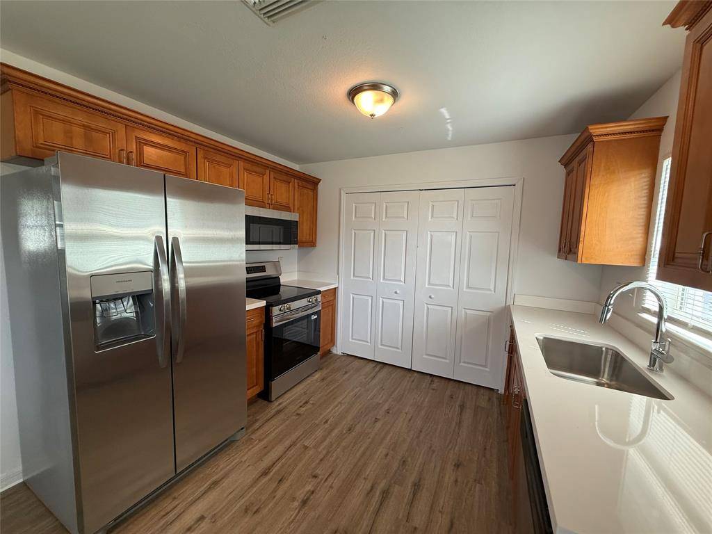 Clewiston, FL 33440,520 Orchard Park Dr