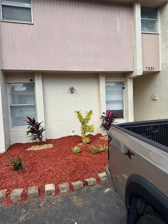 North Lauderdale, FL 33068,7925 SW 9th St #7925