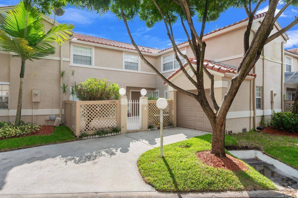 Cooper City, FL 33026,11066 Long Boat Dr