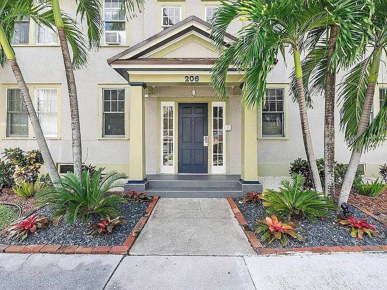 Hollywood, FL 33020,206 S 15th Ave #2