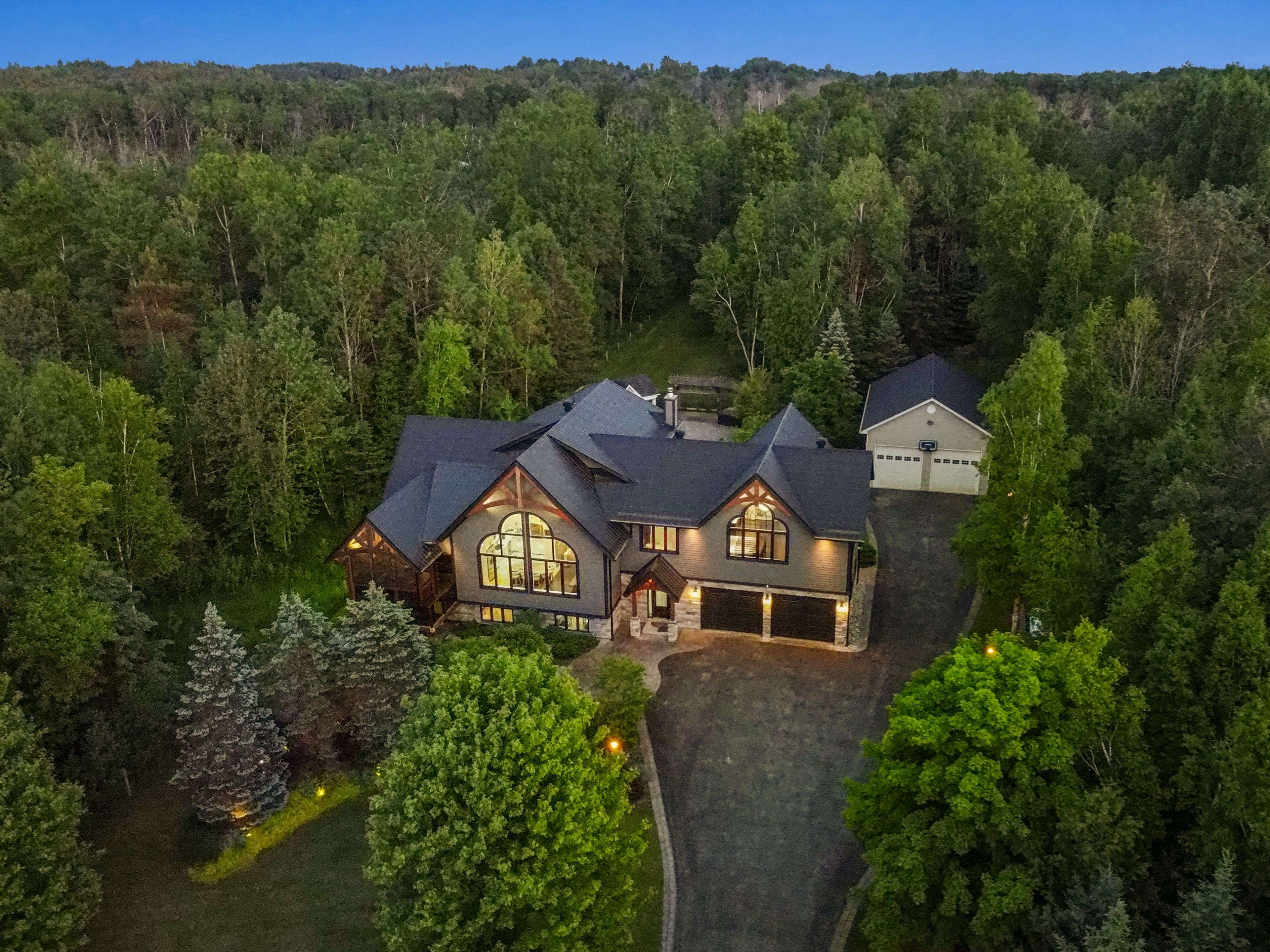 Essa, ON L0M 1T0,5409 25th Side Road E