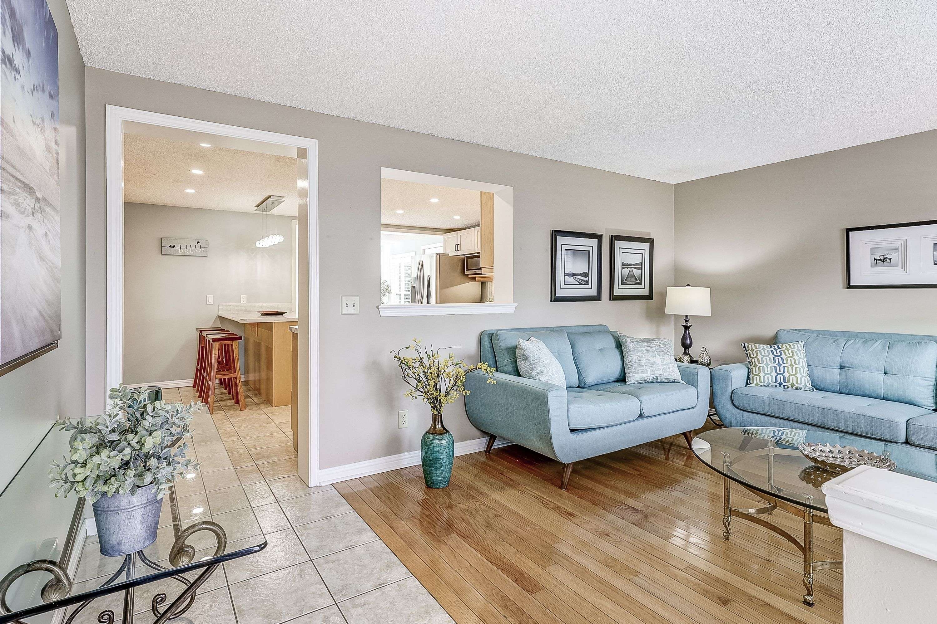 Newmarket, ON L3Y 8C5,Address not disclosed