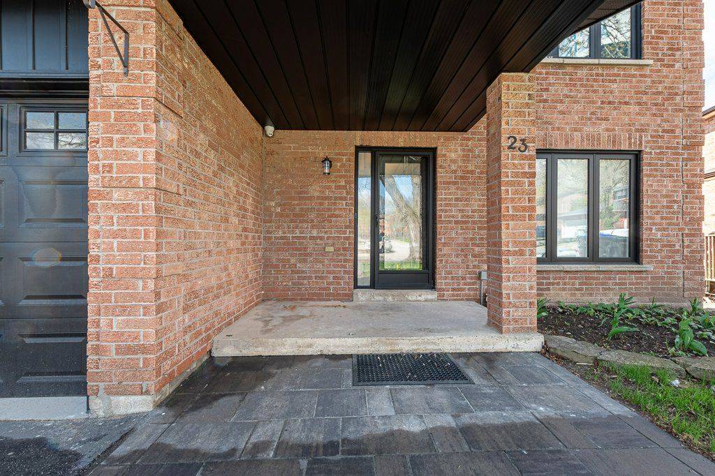 New Tecumseth, ON L9R 1M6,23 Morrow DR