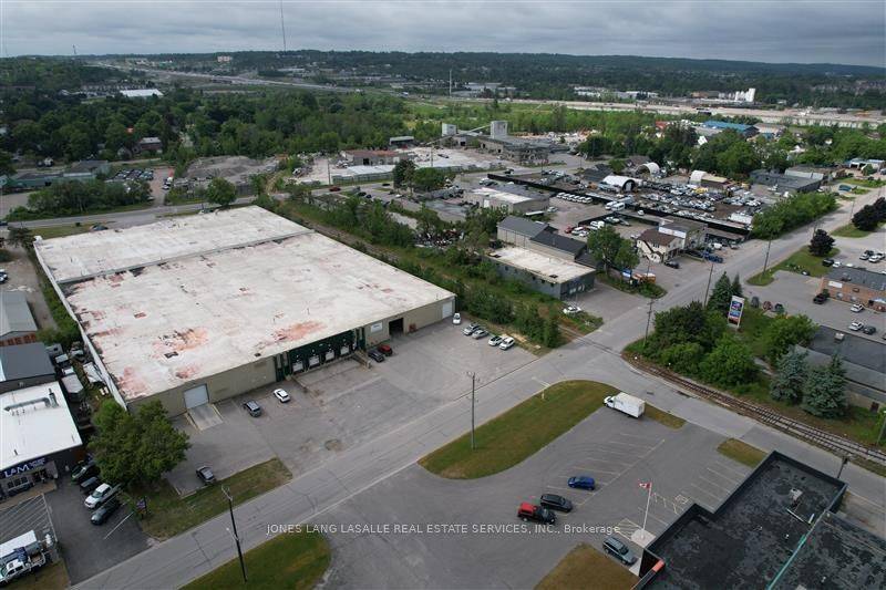 Barrie, ON L4N 2N4,125 Brock ST