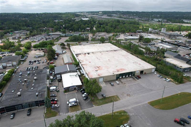 Barrie, ON L4N 2N4,125 Brock ST