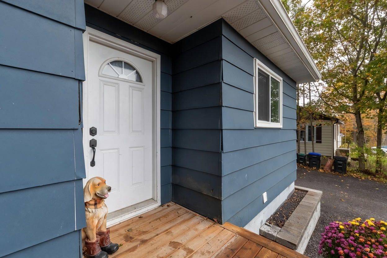 Springwater, ON L4M 4S4,3697 George Johnston RD