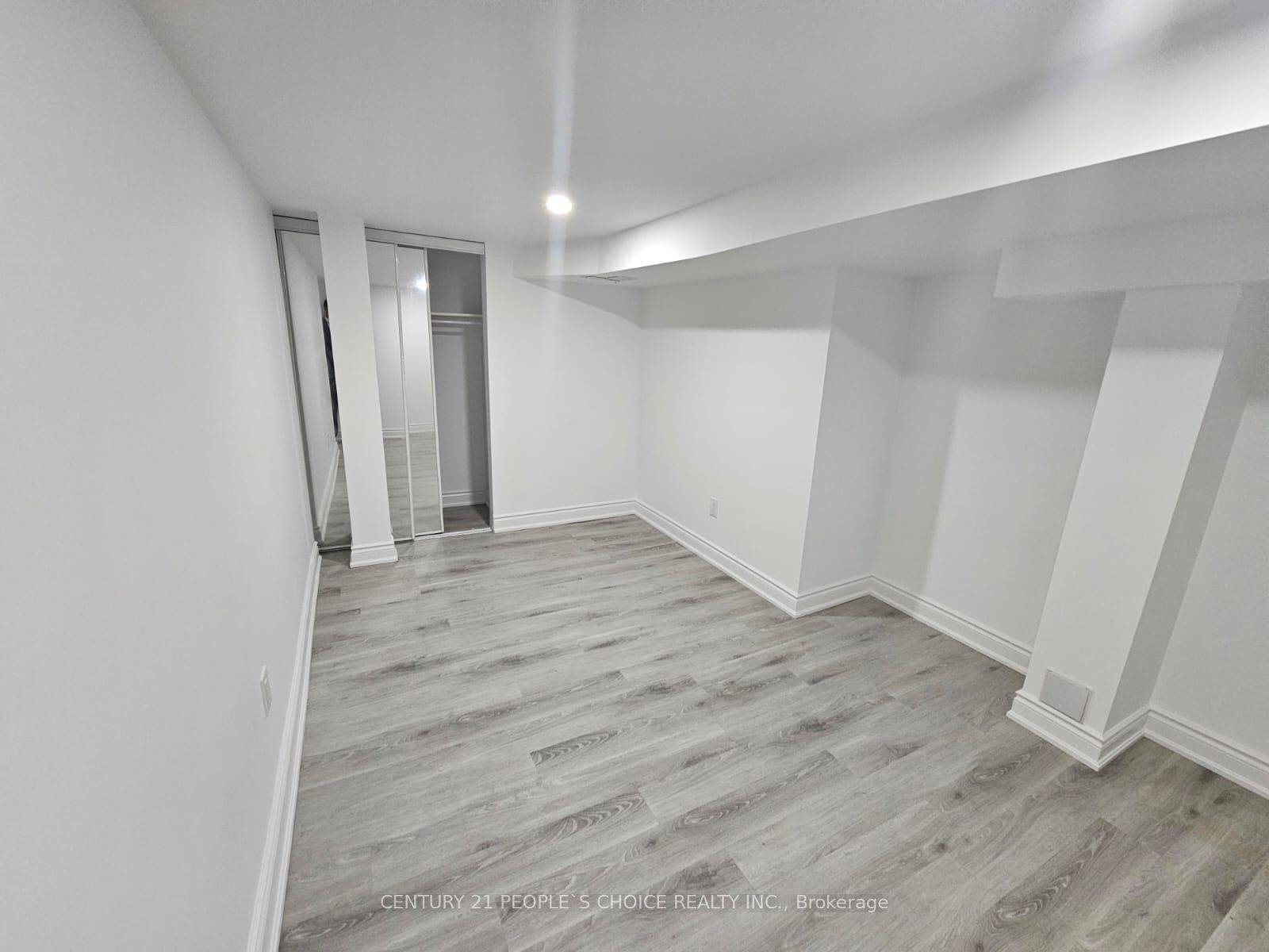 Brampton, ON L7A 4R2,30 Bucksaw ST