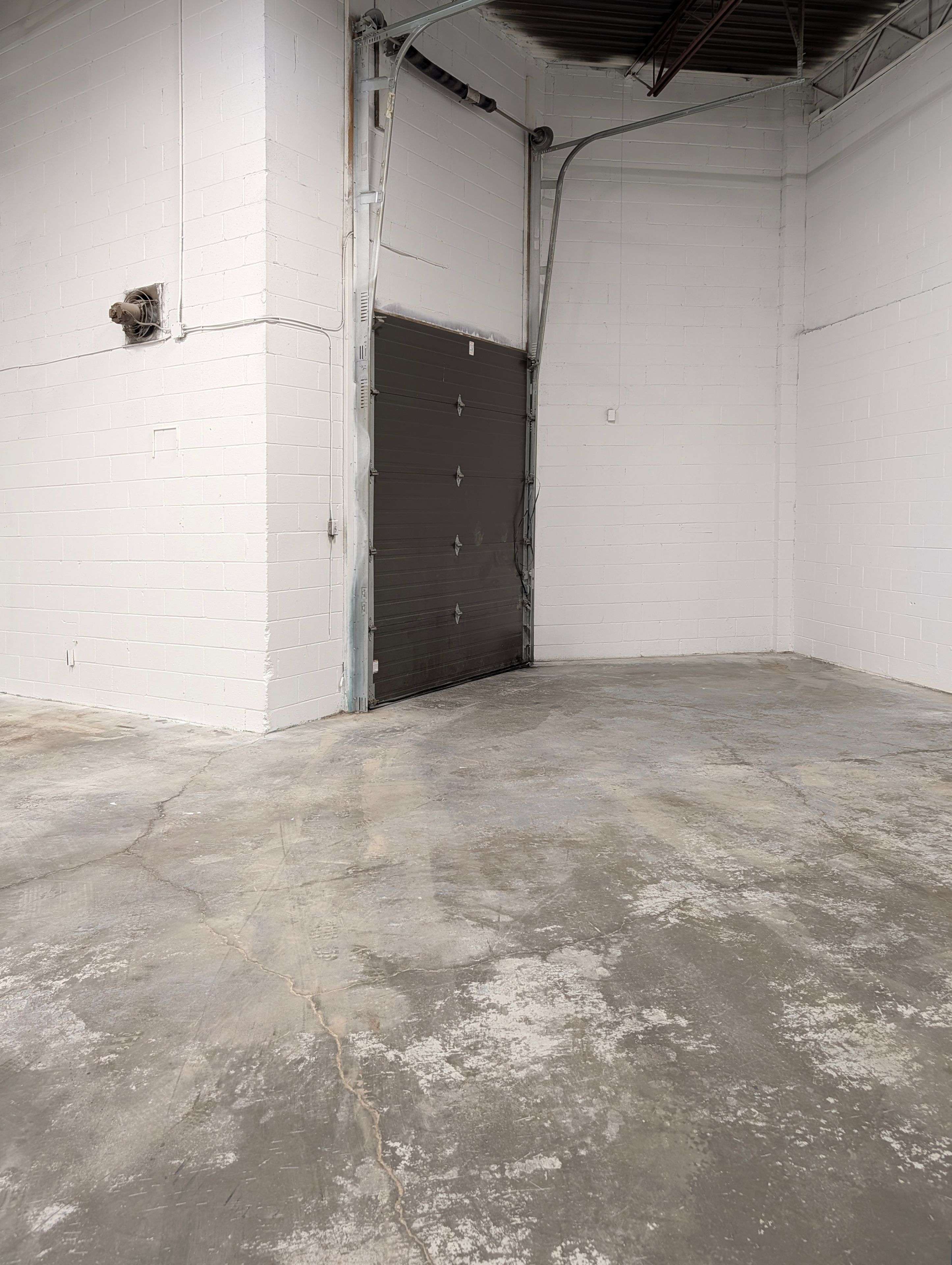 Mississauga, ON L5S 1C8,7575 Kimbel ST #6-8