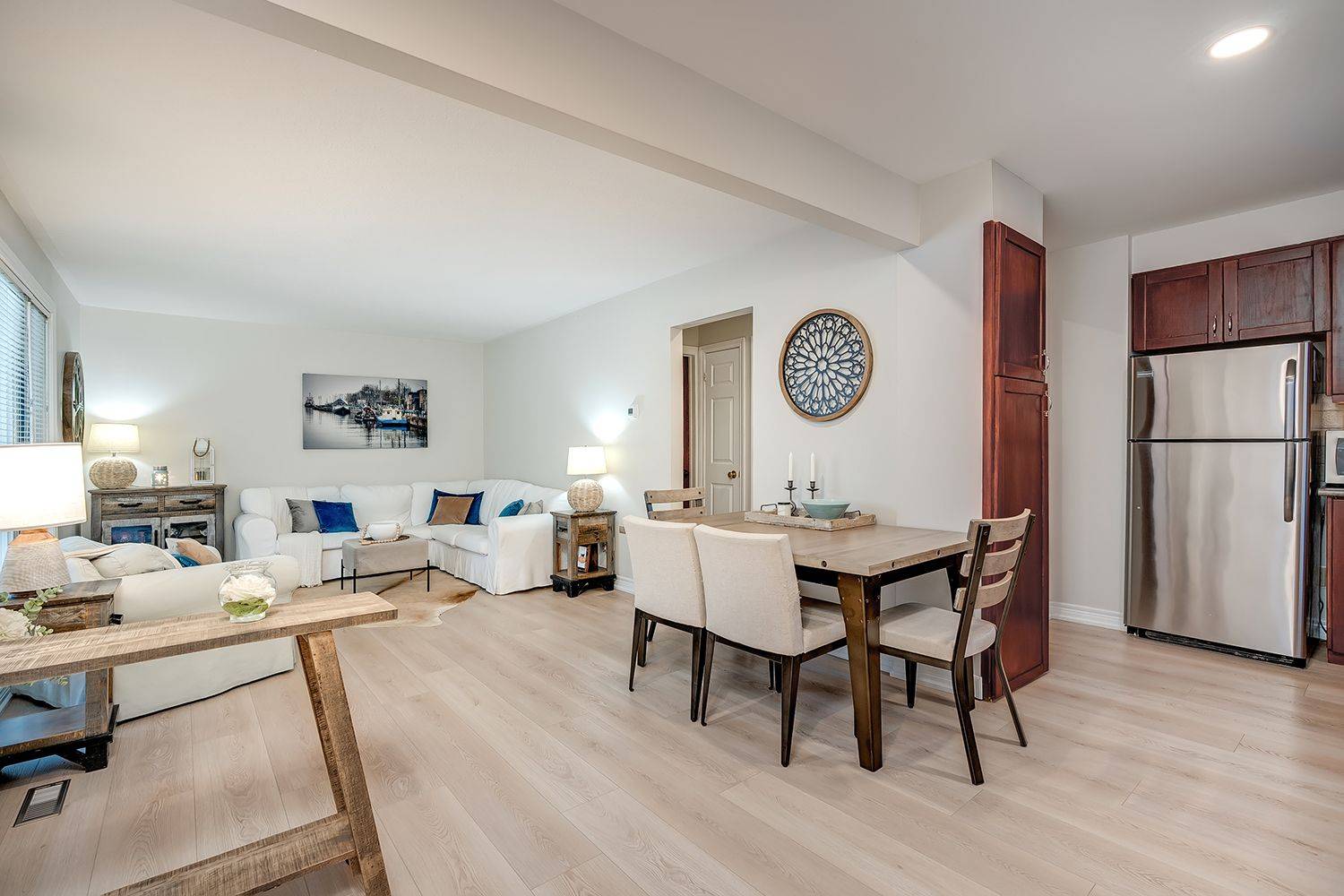 Burlington, ON L7P 1K5,1343 JANINA BLVD