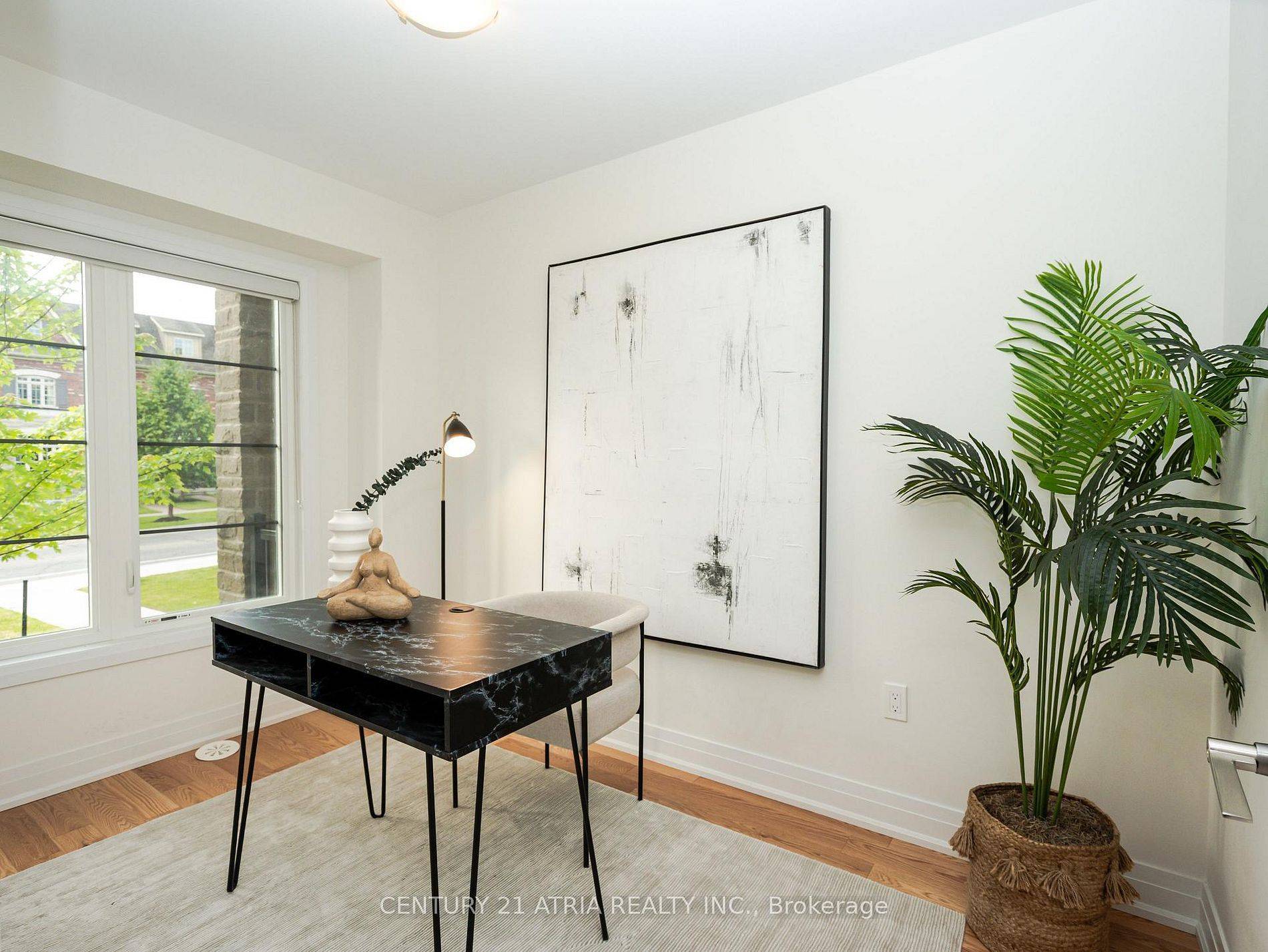 Mississauga, ON L5M 1X8,38 Main ST