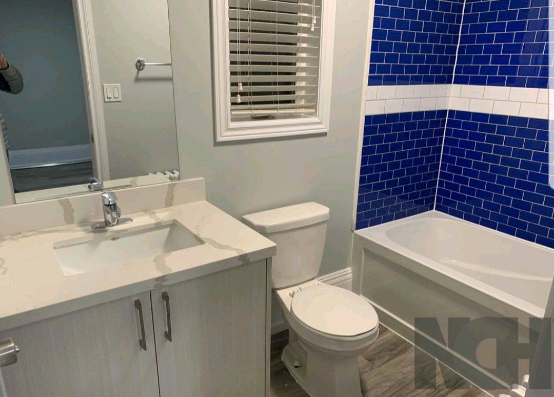 Toronto W04, ON M6E 2K3,2030 Eglinton AVE W ##202