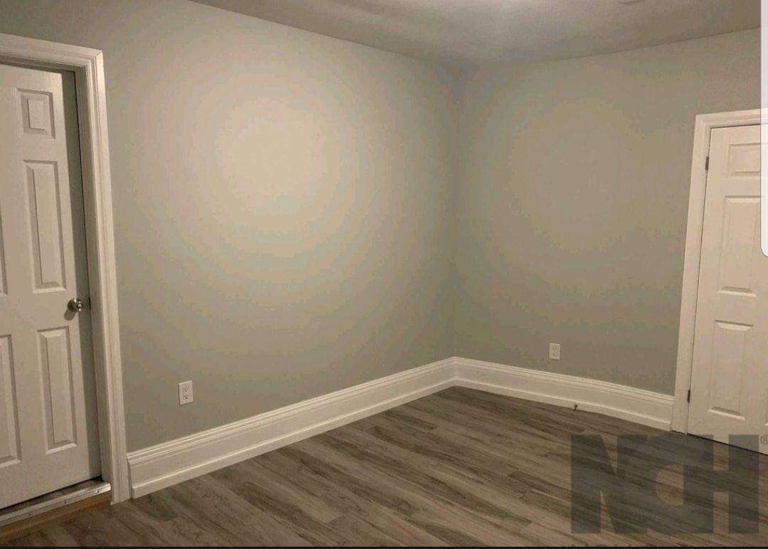 Toronto W04, ON M6E 2K3,2030 Eglinton AVE W ##202