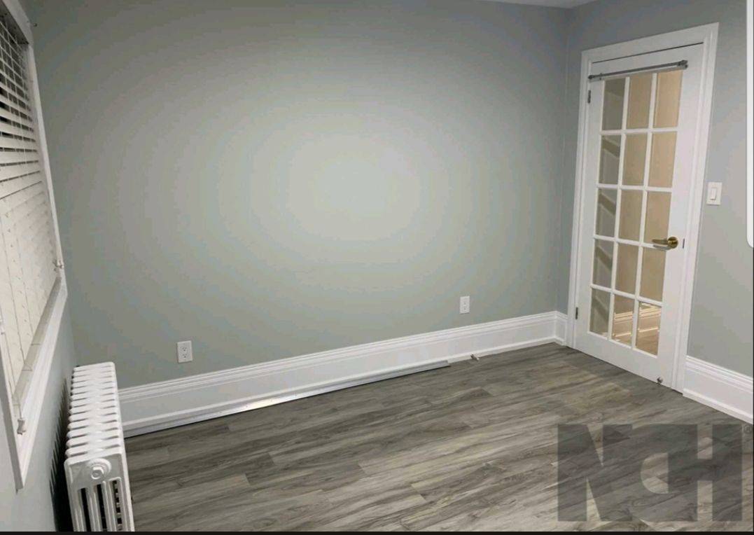 Toronto W04, ON M6E 2K3,2030 Eglinton AVE W ##202