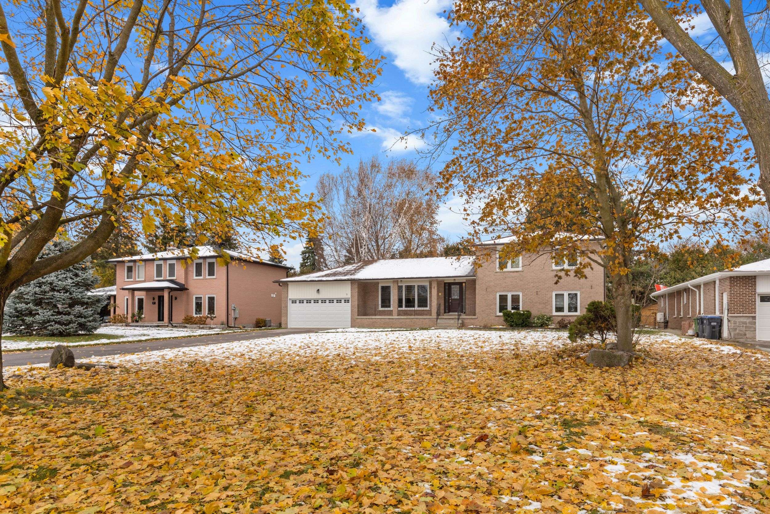 Caledon, ON L7C 1G8,5 Mckee DR