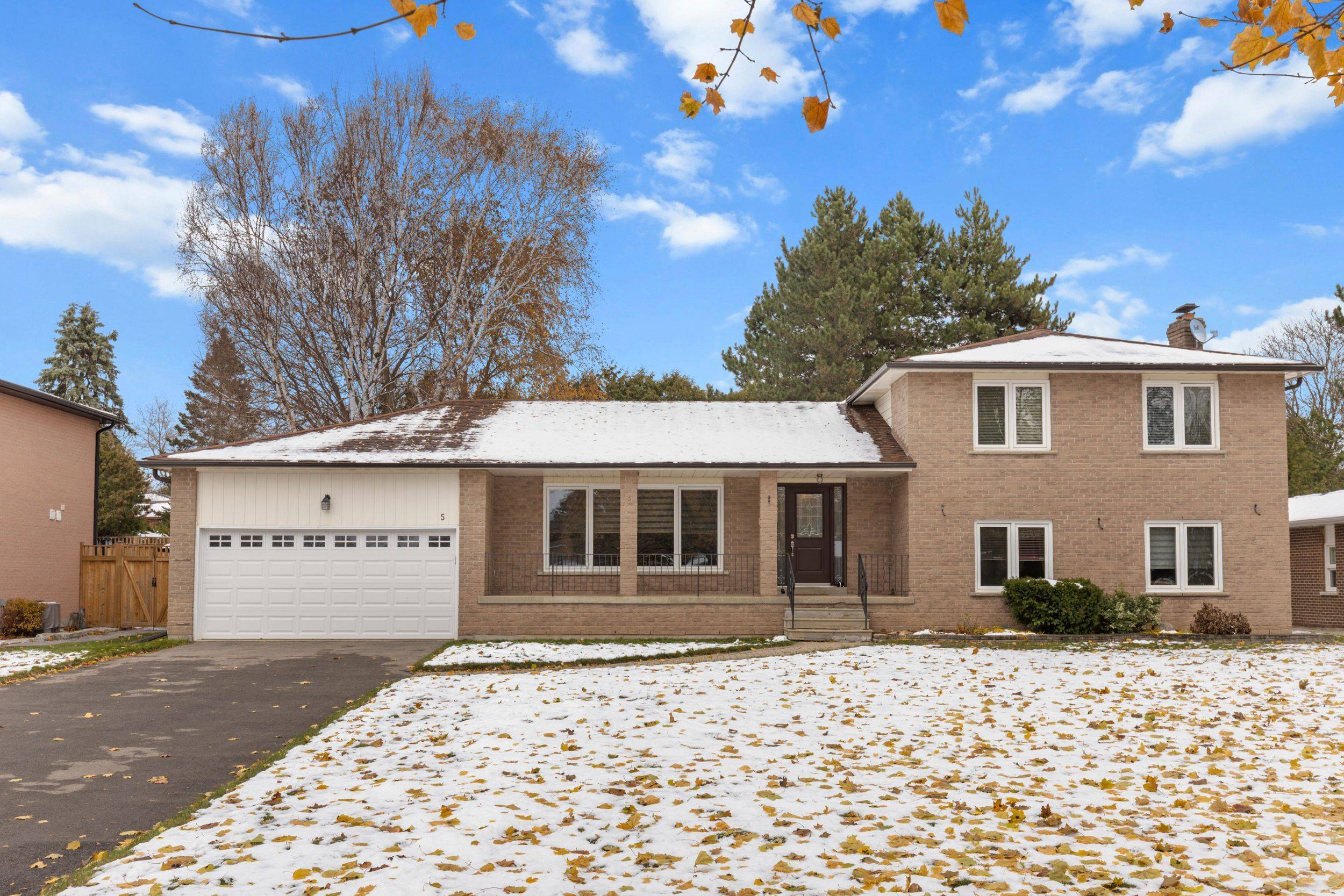 Caledon, ON L7C 1G8,5 Mckee DR