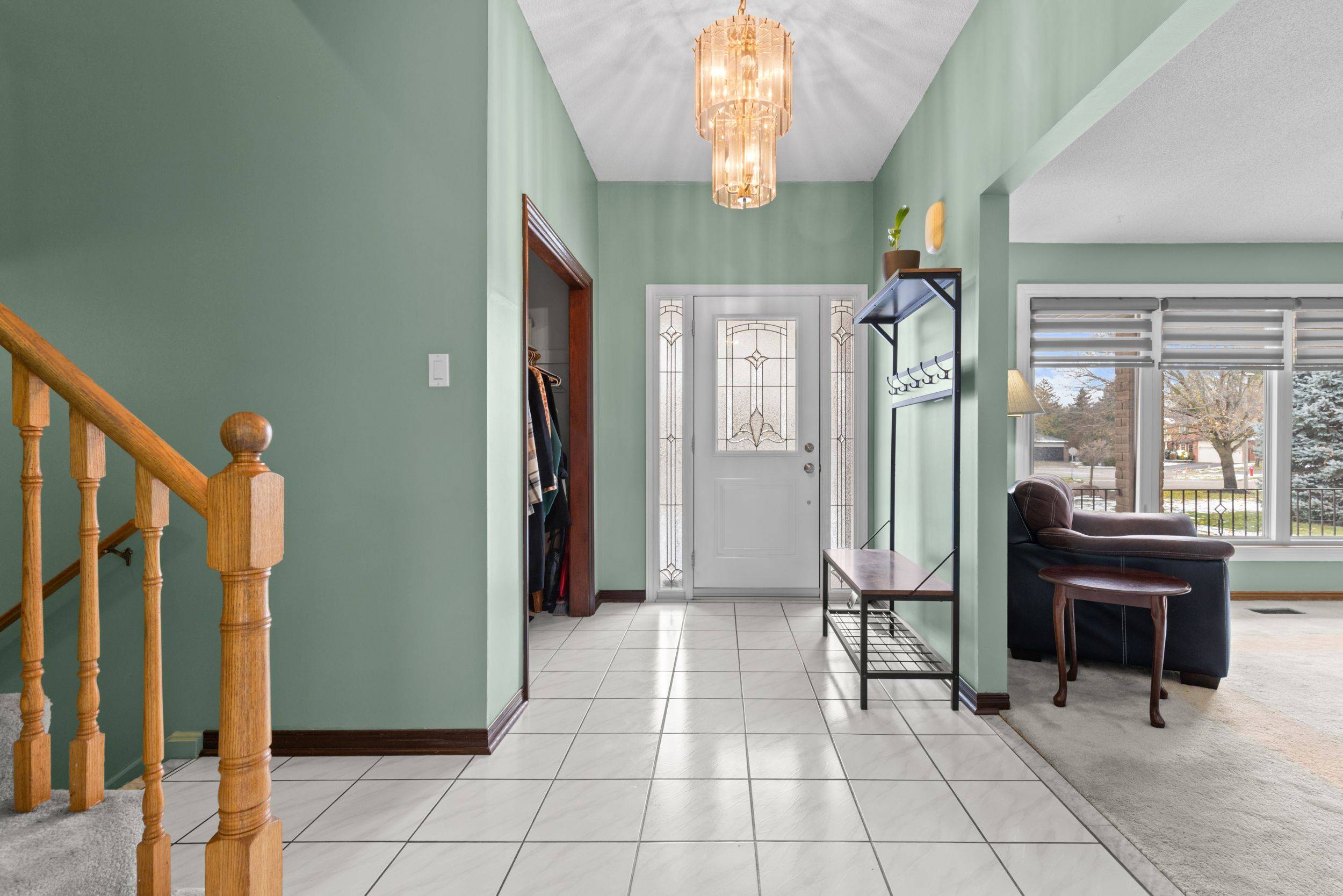 Caledon, ON L7C 1G8,5 Mckee DR