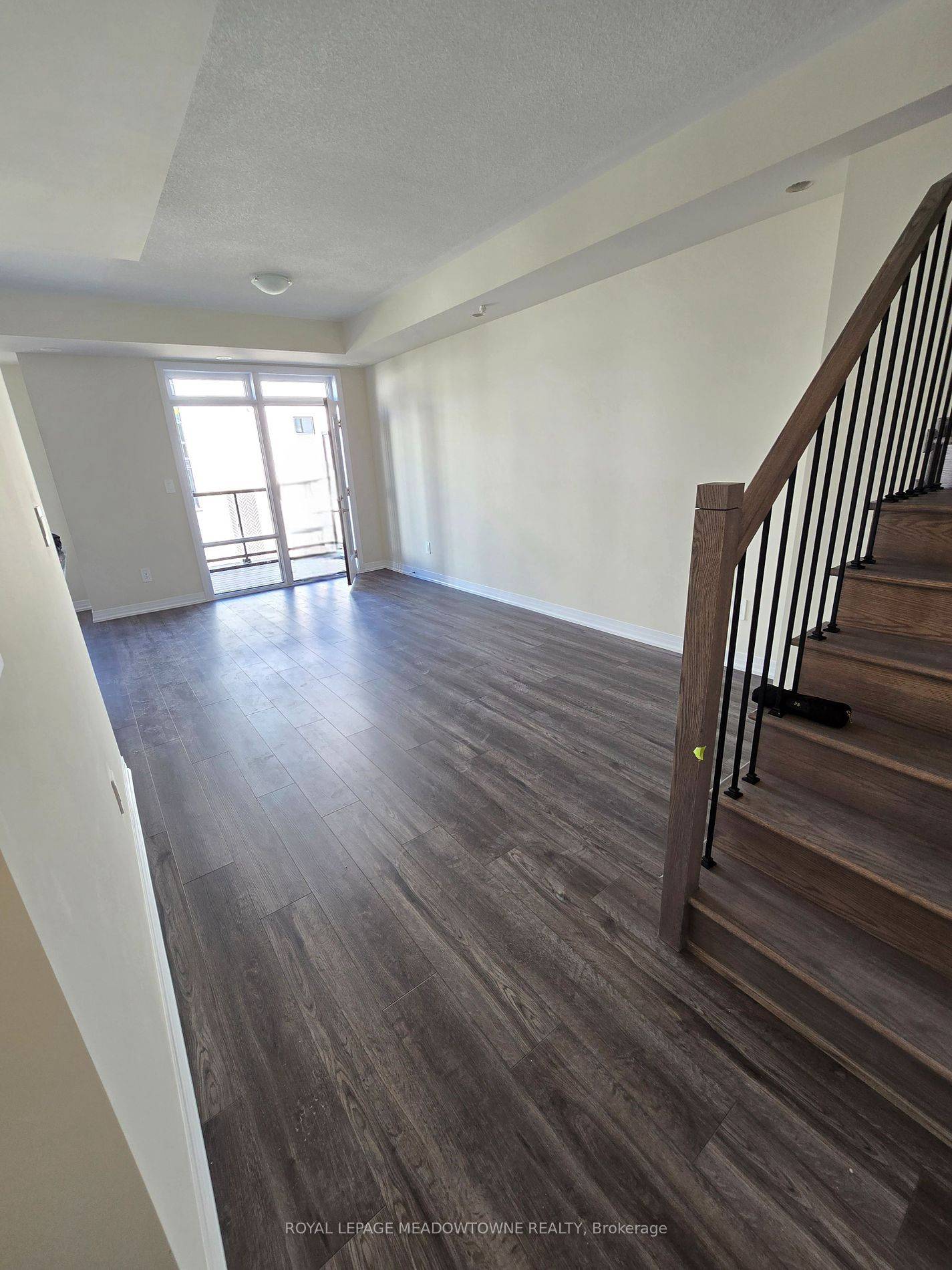 Milton, ON L9T 7E7,1573 Rose WAY #120