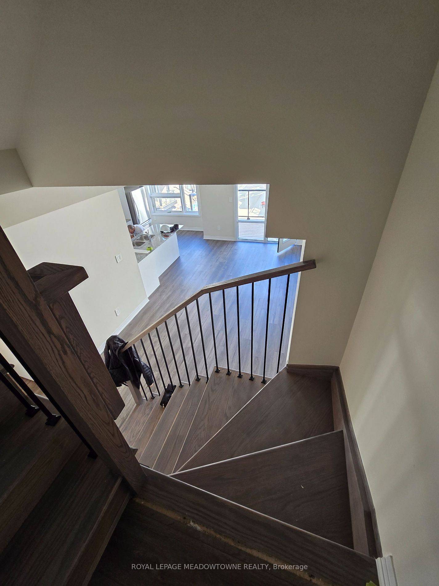 Milton, ON L9T 7E7,1573 Rose WAY #120