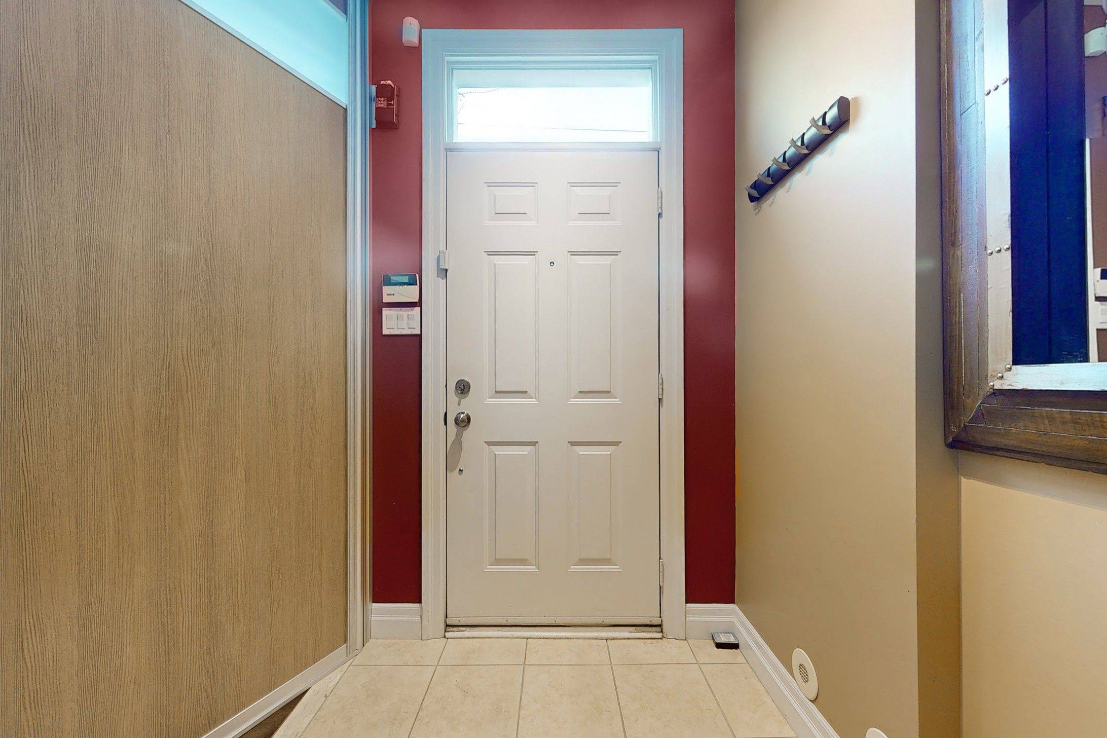 Toronto W06, ON M8V 4C9,3030 Lakeshore BLVD W #8