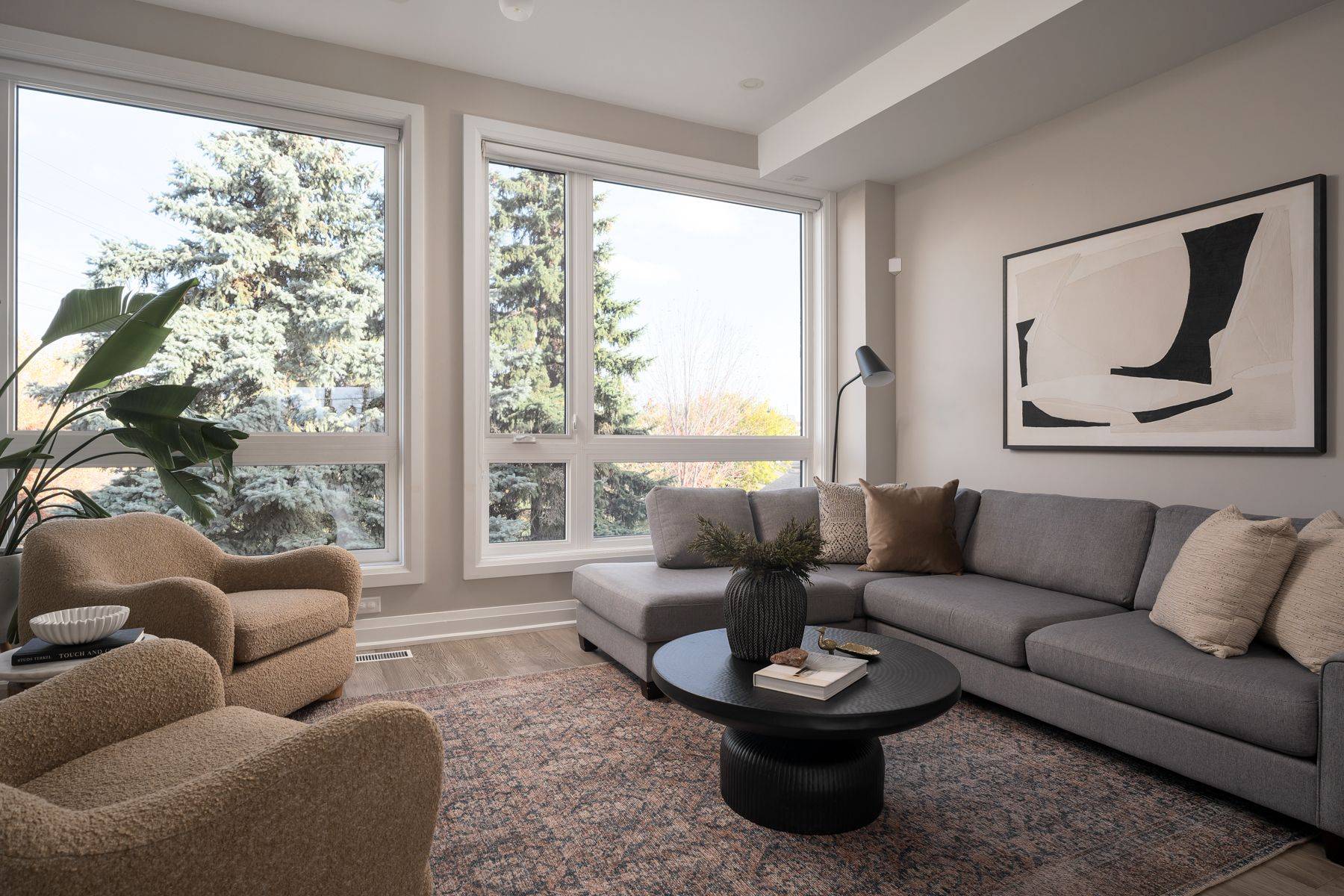 Toronto W02, ON M6H 2G3,101 Beaver AVE