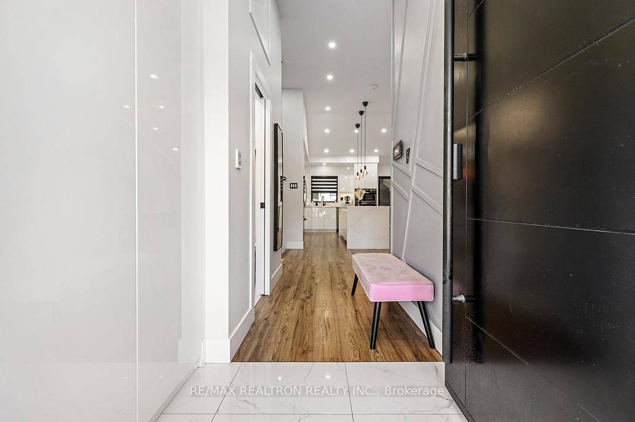 Halton Hills, ON L7G 4K7,174 Mountainview RD S