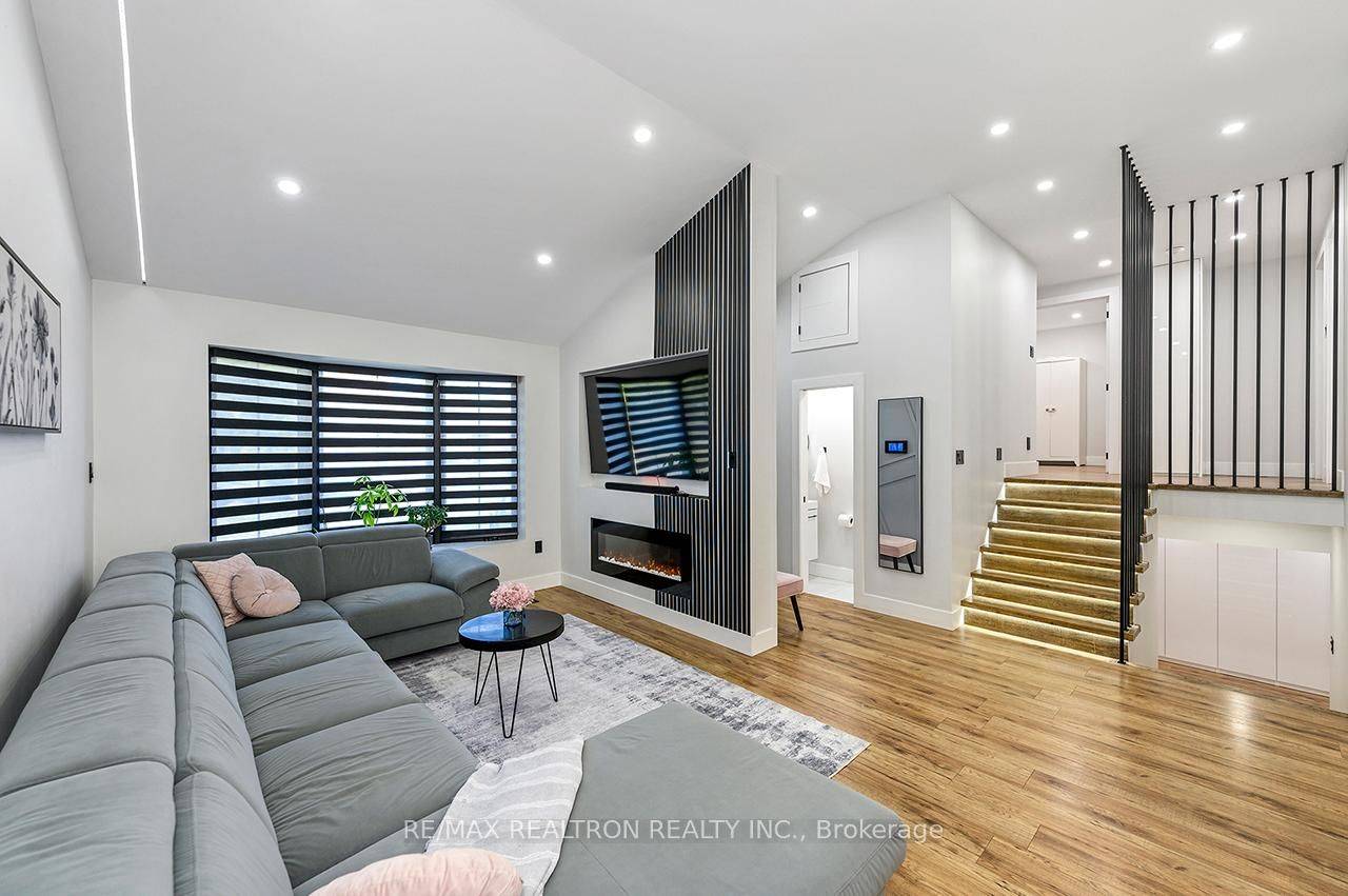 Halton Hills, ON L7G 4K7,174 Mountainview RD S