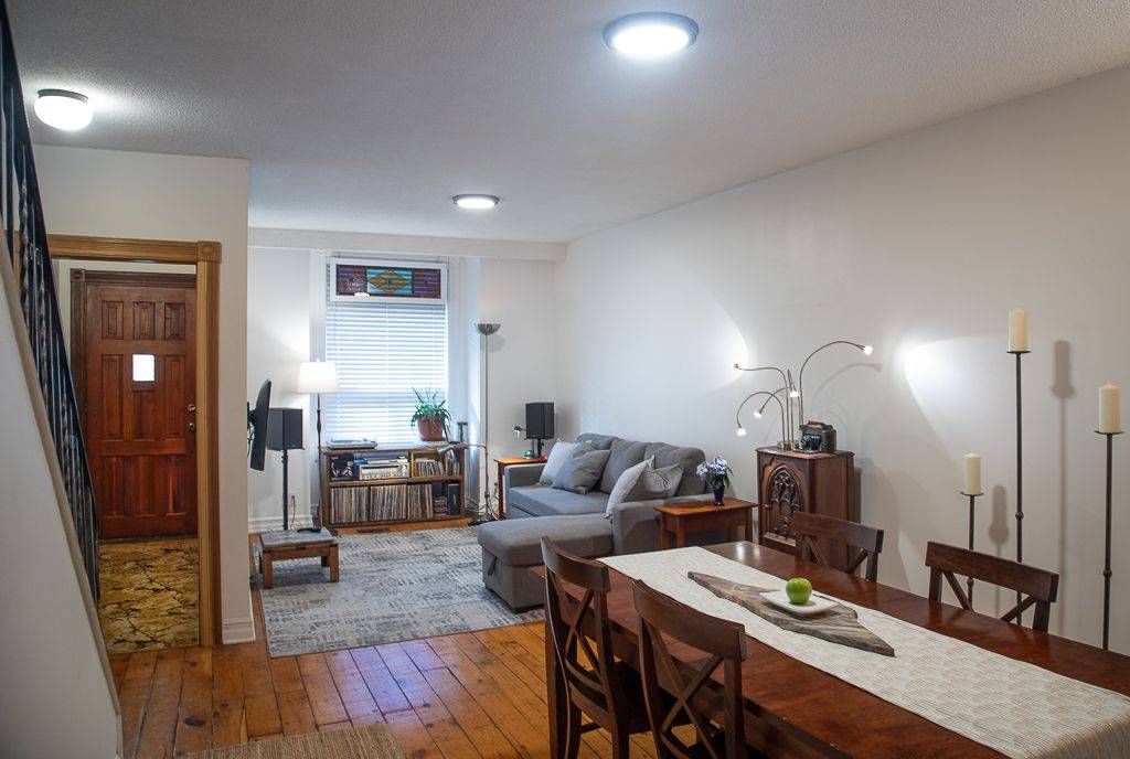 Toronto W03, ON M6N 2W6,509 Perth AVE