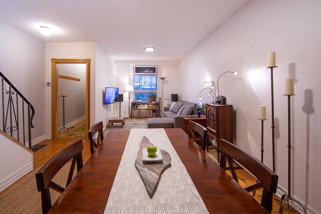 Toronto W03, ON M6N 2W6,509 Perth AVE