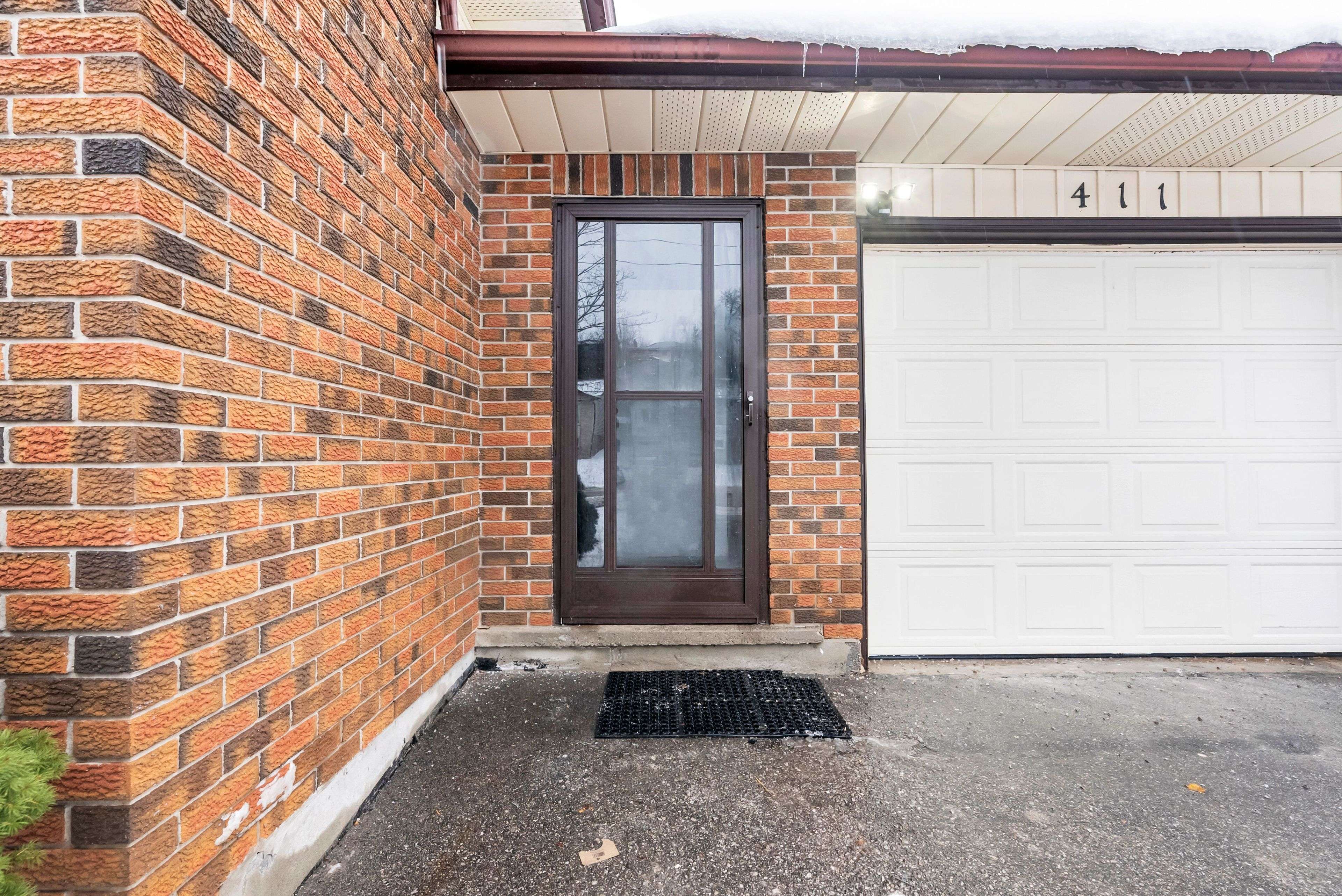 Guelph, ON N1K 1K2,411 Imperial RD S