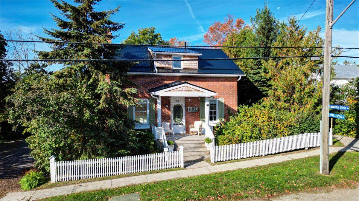 Otonabee-south Monaghan, ON K0L 2G0,1140 Heritage Line