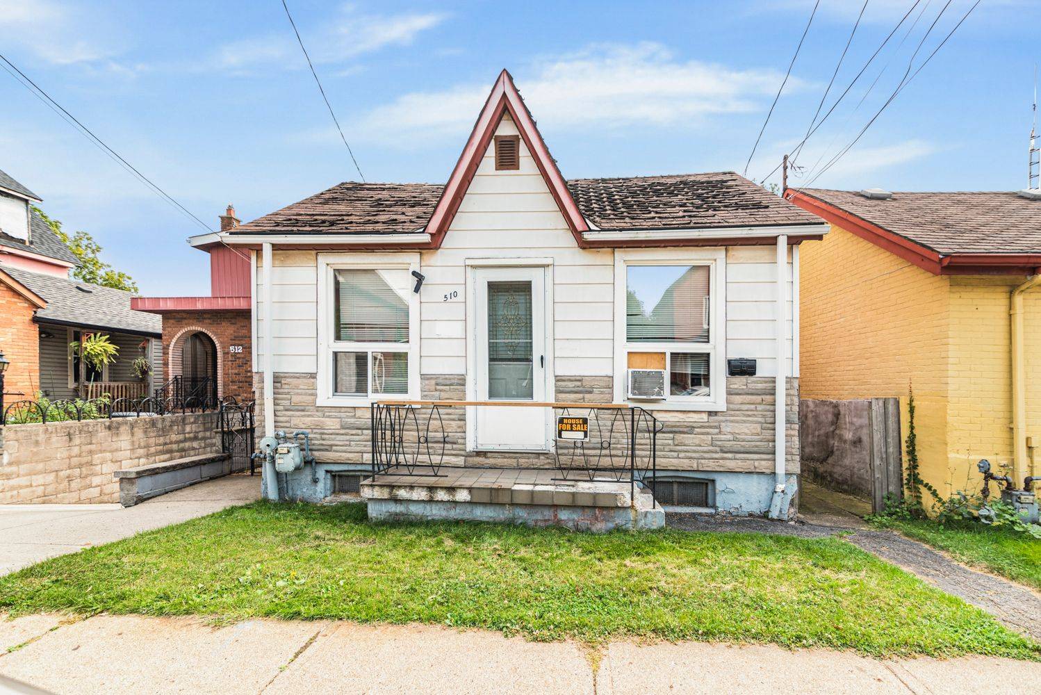 Hamilton, ON L8L 4R8,510 John ST N