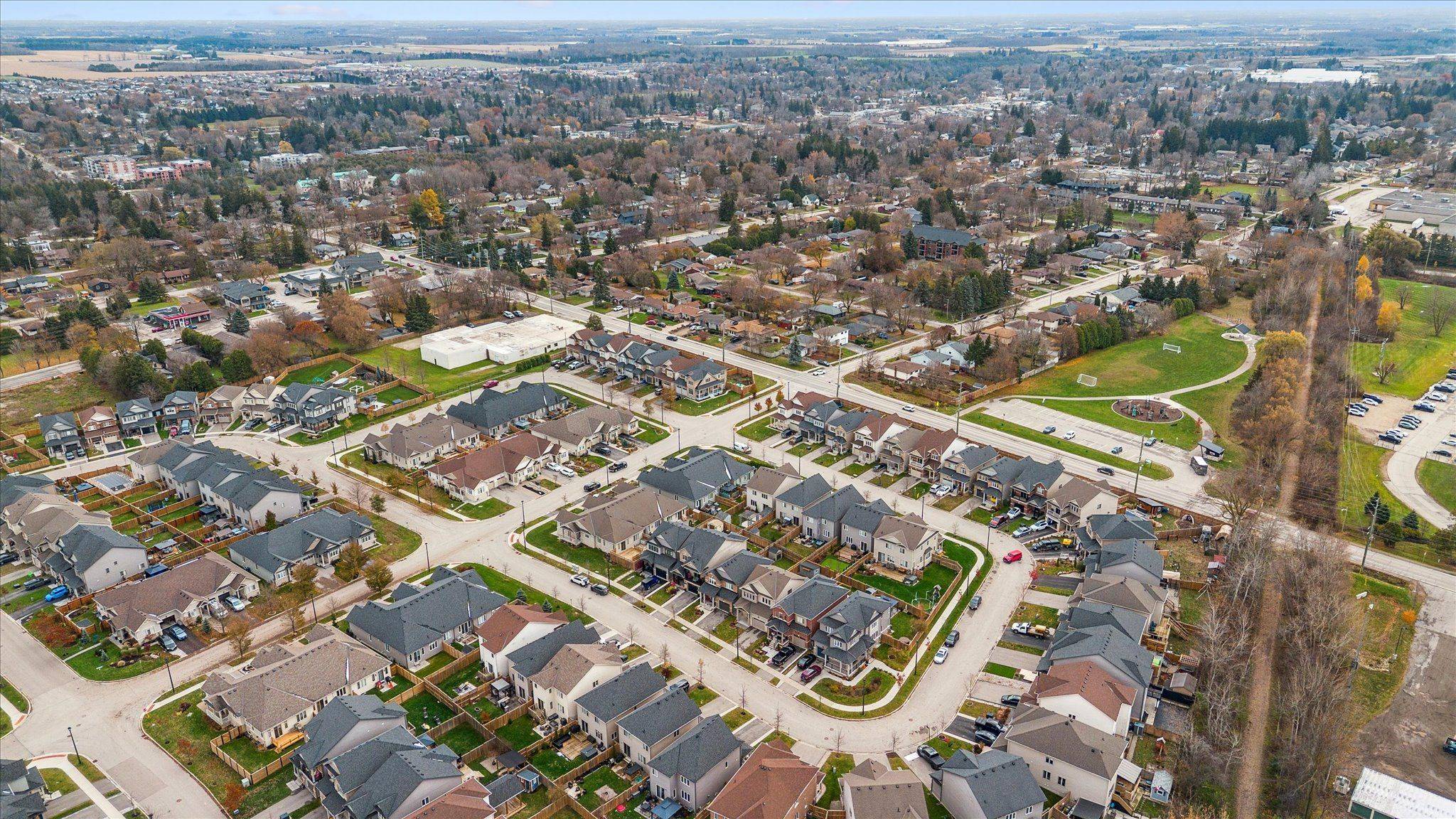 Centre Wellington, ON N1M 0G2,98 Kay CRES