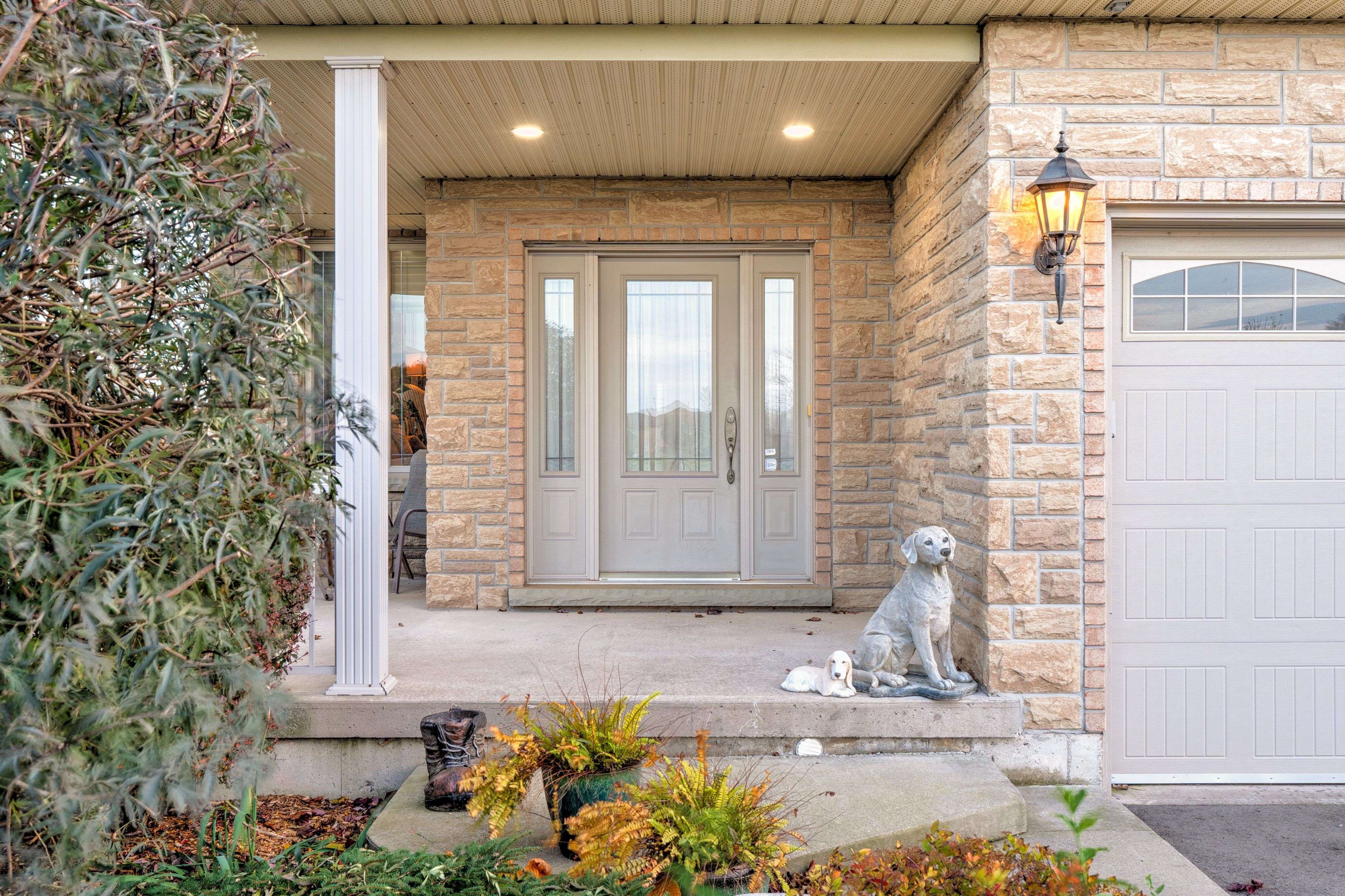 Grimsby, ON L0R 1M0,8036 Sheridan CT