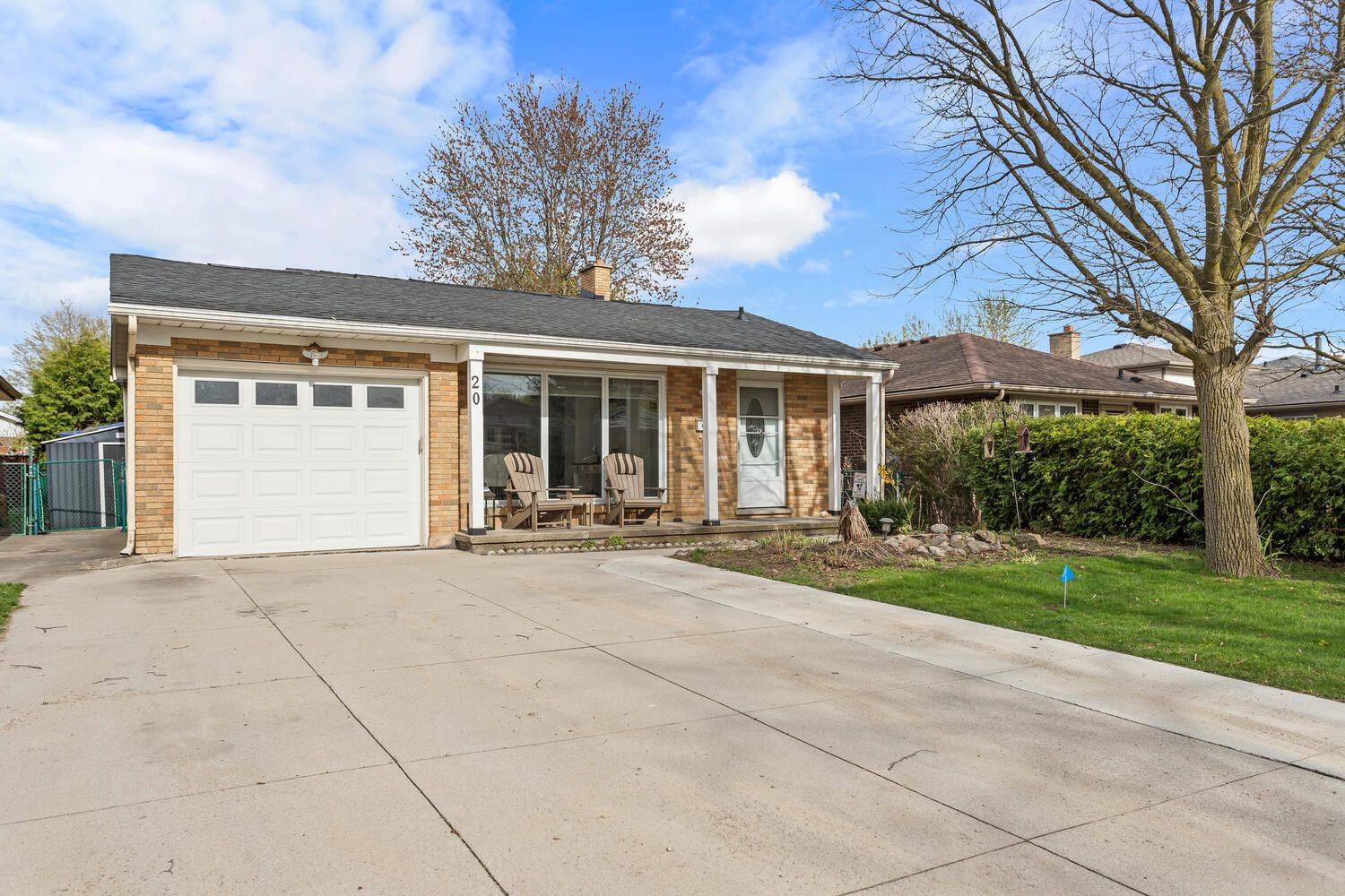 London South, ON N5Z 4L6,20 Lochern RD