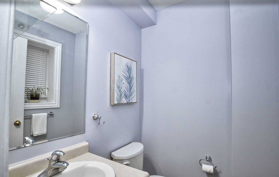 Cambridge, ON N3C 4M5,44 Gees WAY